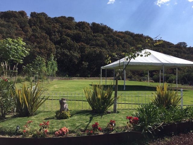 Jardín para Eventos con Toldo tipo Árabe